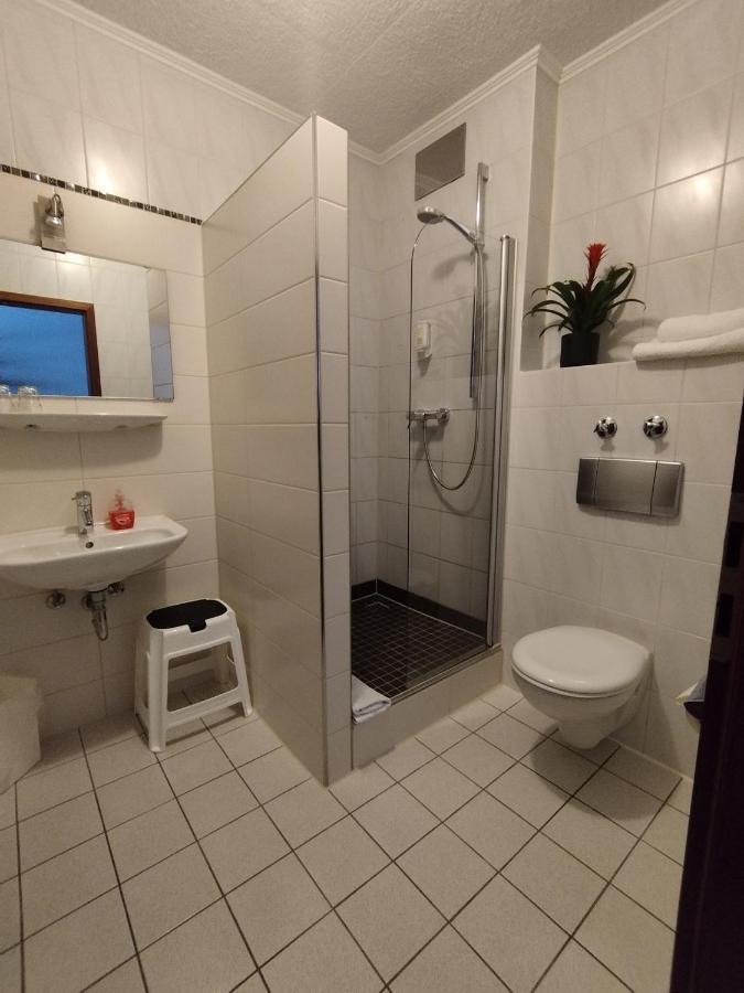 Hotel Sonnenkeller Neu-Ulm Eksteriør bilde