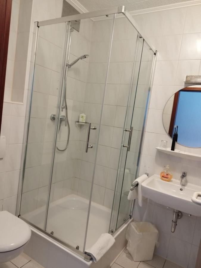 Hotel Sonnenkeller Neu-Ulm Eksteriør bilde