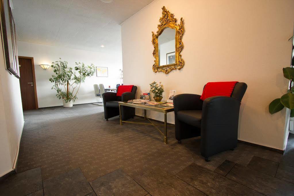 Hotel Sonnenkeller Neu-Ulm Eksteriør bilde